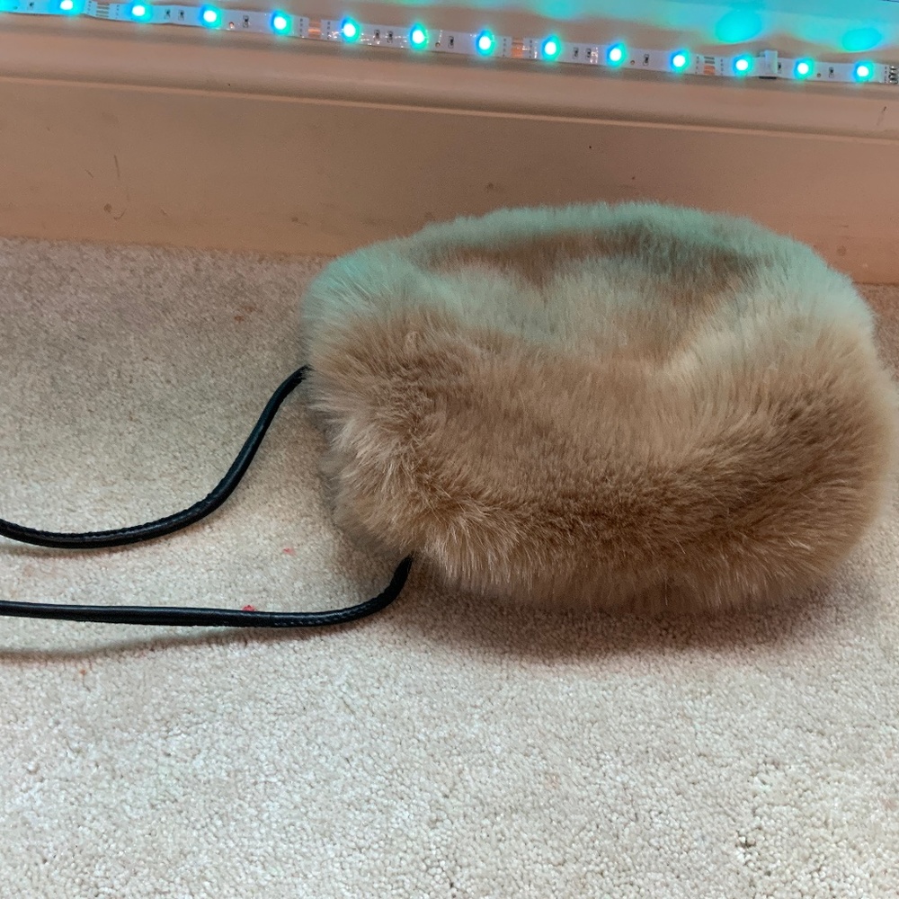 Pure/hand warmer